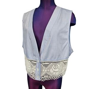California Design by Dorothy Samuel Chambray Lace‎ Trim Vest Crop Top Size 16